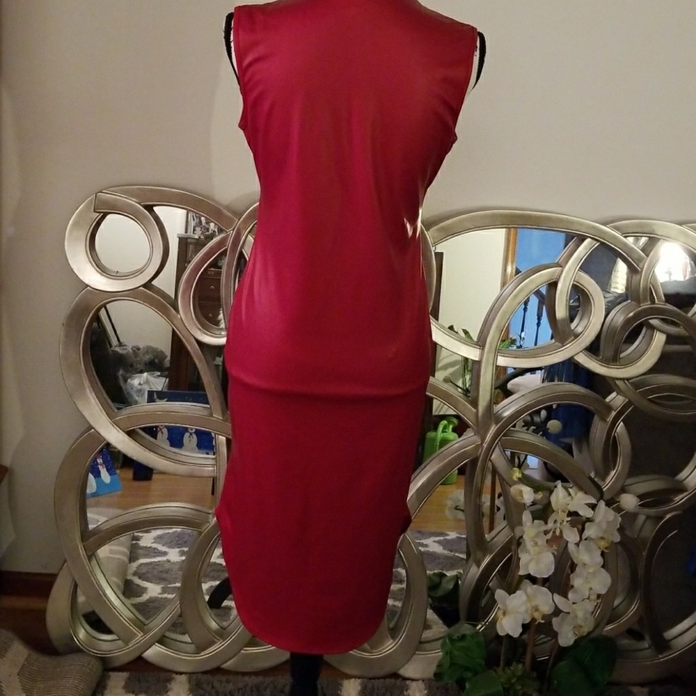 Dress - Picture 2 of 3